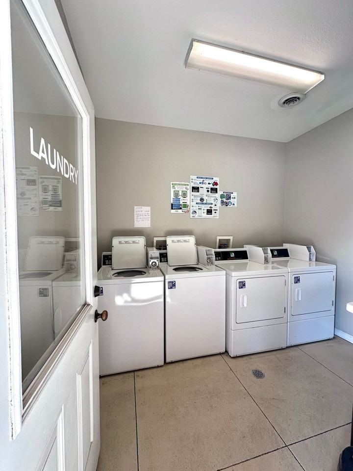 Maple Sunset Apartment Homes - Photo 6 of 50