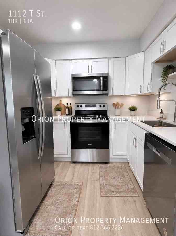 1112 T St - Photo 5 of 7
