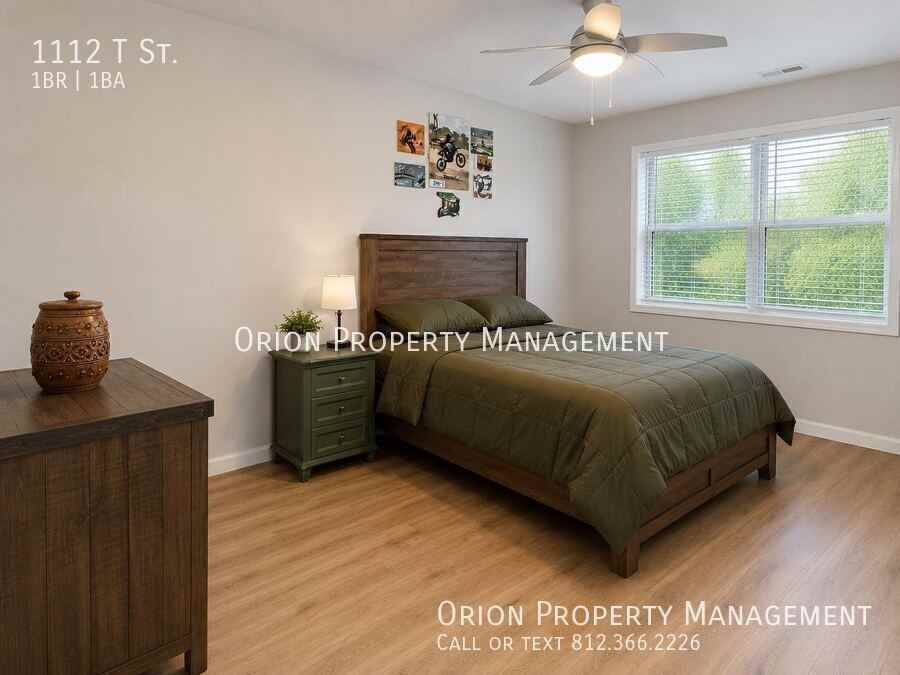 1112 T St - Photo 6 of 7