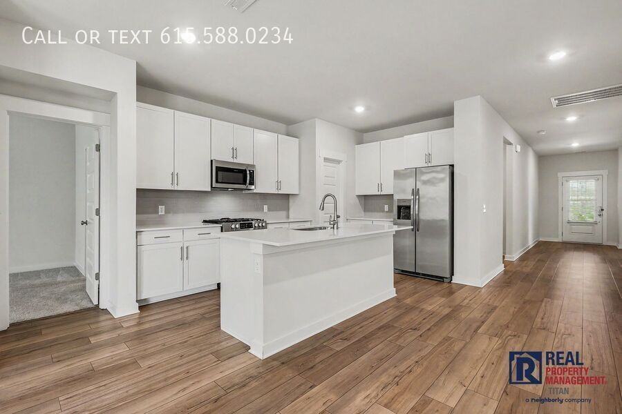 1029 Ewell Farm Cir - Photo 7 of 41