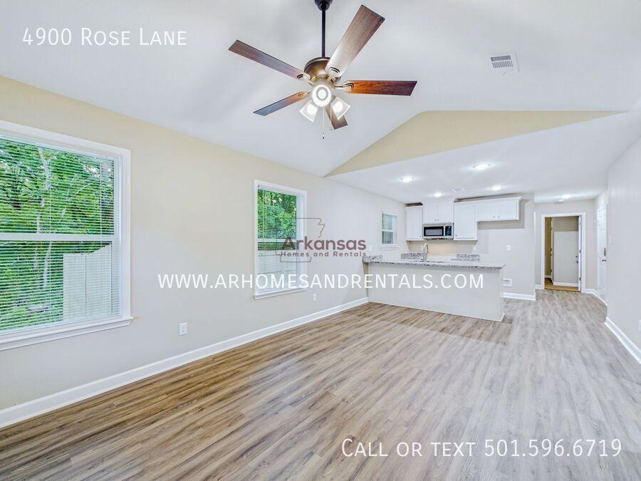 4900 Rose Ln - Photo 3 of 14