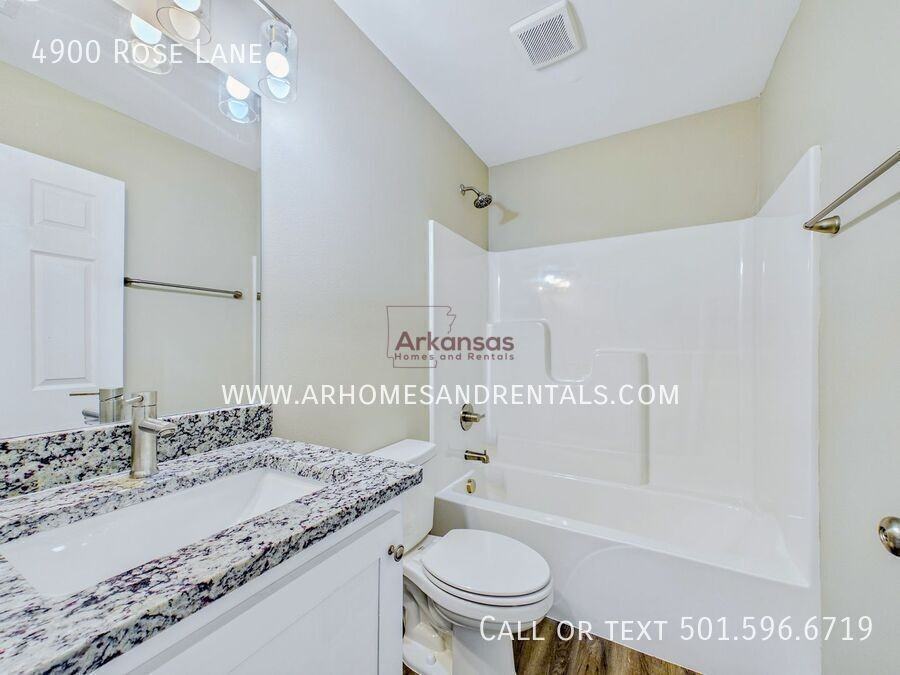4900 Rose Ln - Photo 6 of 14
