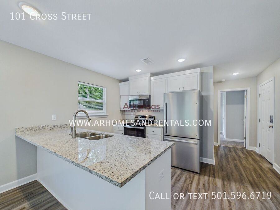 101 Cross St - Photo 5 of 15