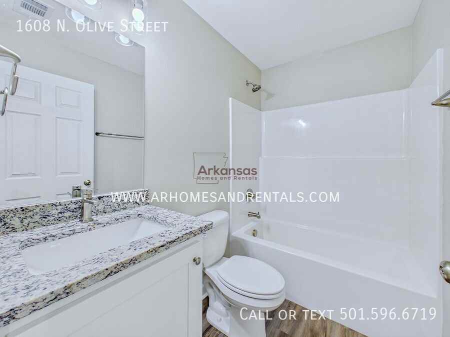 1608 N Olive St - Photo 6 of 15
