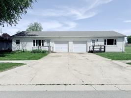 featured image of 206 East Elm Street #206