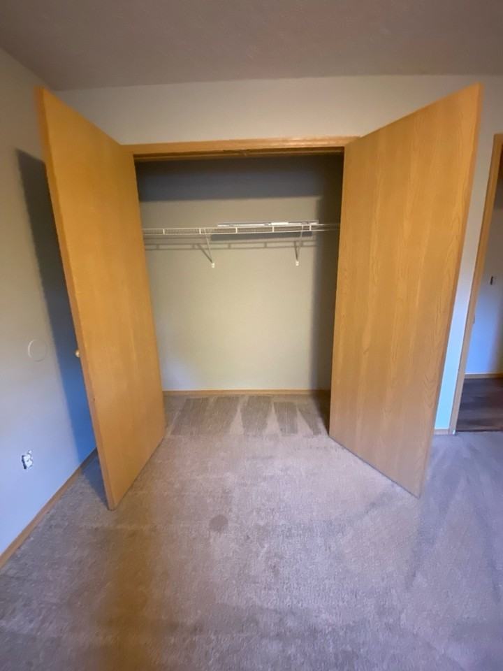 520 W Nichols St #104 - Photo 5 of 9