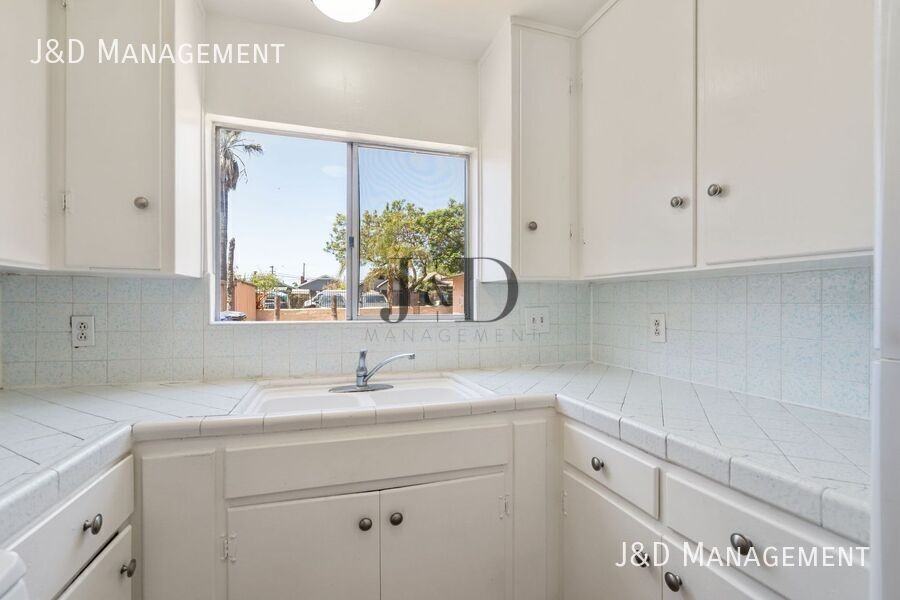 2248 Ocean View Blvd #4 - Photo 7 of 20