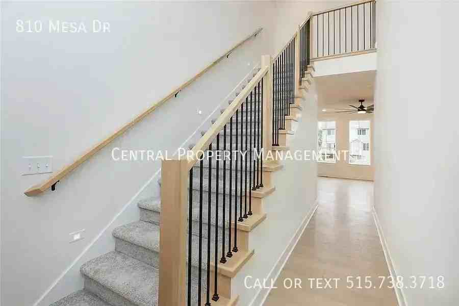 810 Se Mesa Dr - Photo 3 of 14