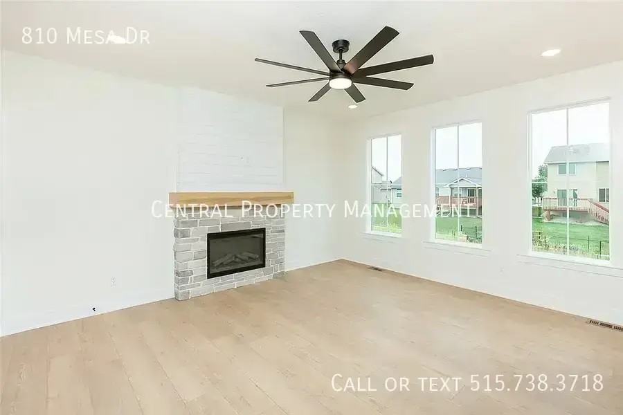 810 Se Mesa Dr - Photo 4 of 14