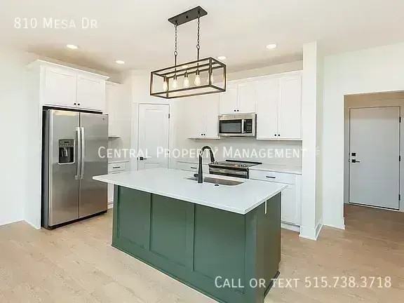 810 Se Mesa Dr - Photo 5 of 14