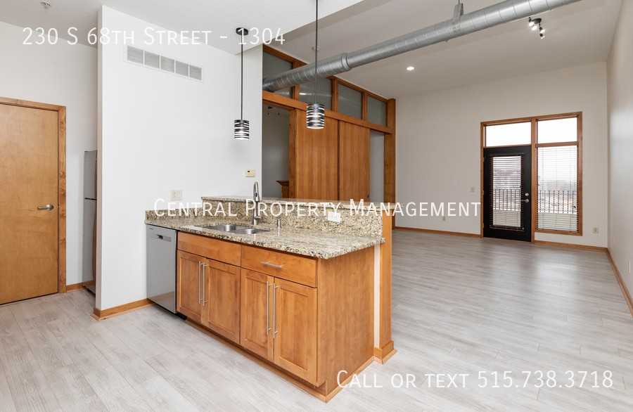 230 S 68th St #1304 - Photo 4 of 14