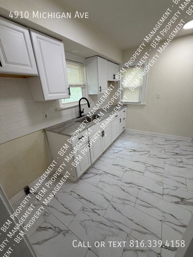 4910 Michigan Ave - Photo 7 of 19