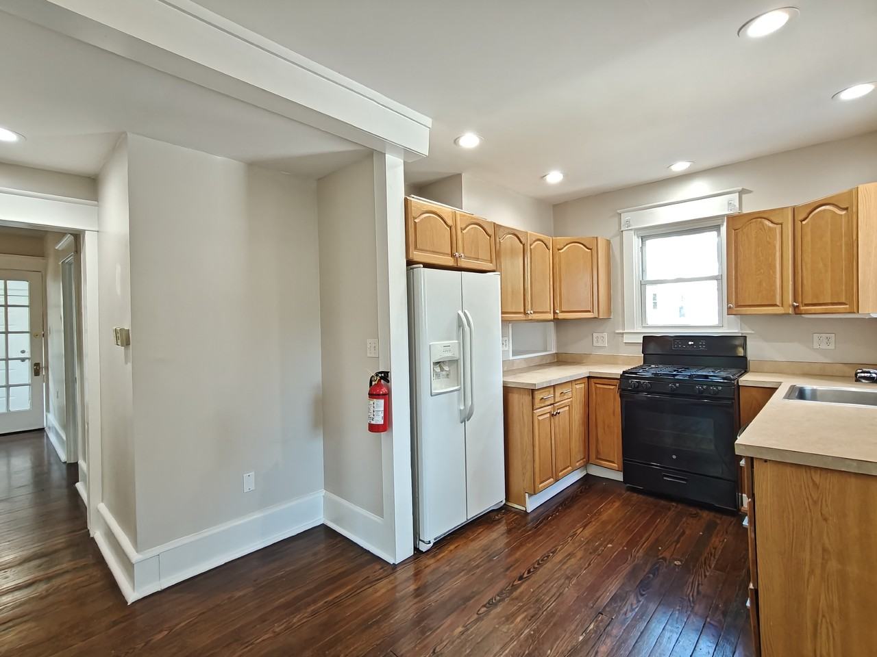 4 Pacific Ave #A - Photo 6 of 16