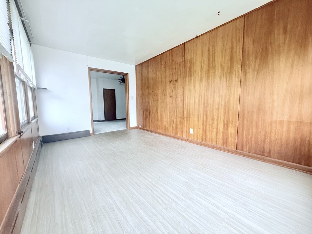 601 Clark Street - Photo 7 of 28