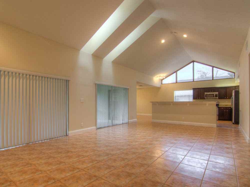 13522 Exotica Ln - Photo 3 of 15