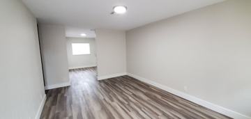 featured image of 450 Sw 2nd St