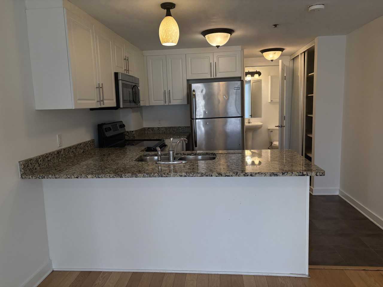 132 Daly Ave - Photo 5 of 13