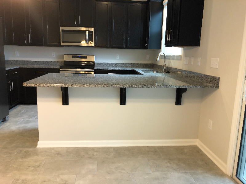 557 Richmond Dr - Photo 6 of 25