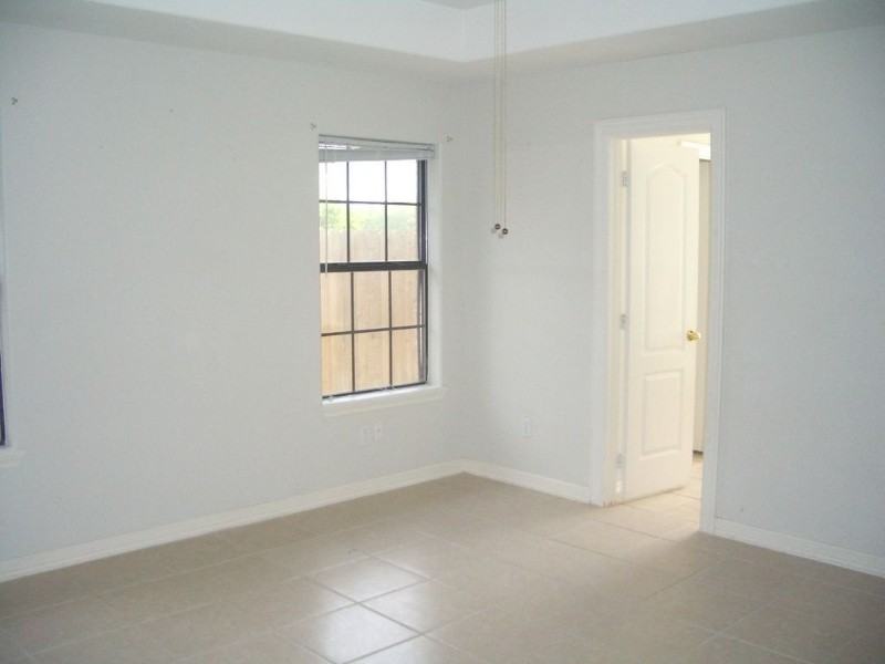 1518 Lookout - Photo 4 of 11