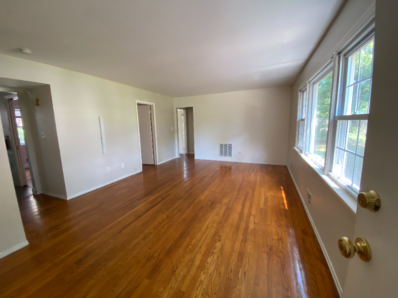 3 Stanford Dr #4A - Photo 2 of 7