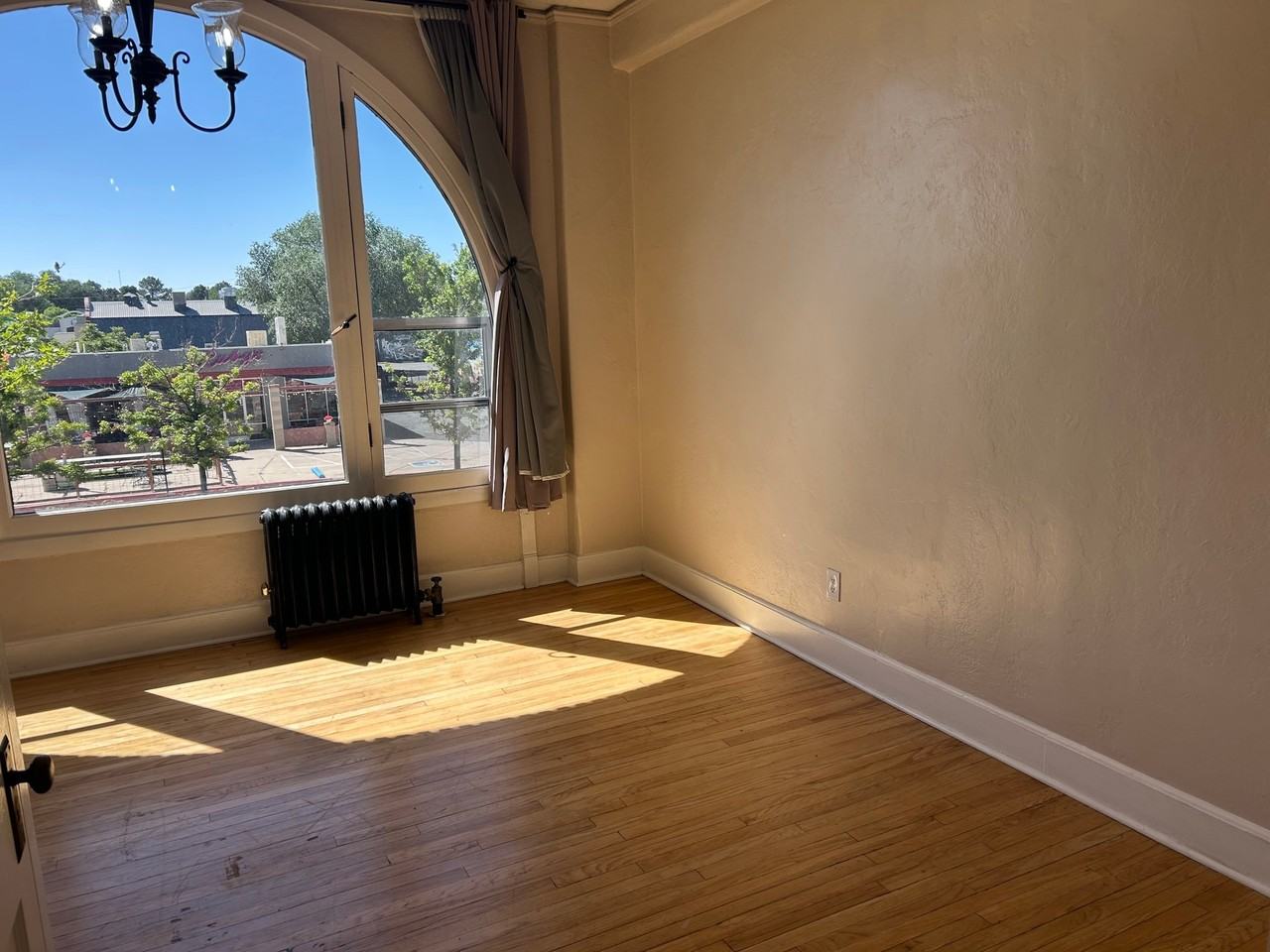111 Broadway Ave #16 - Photo 6 of 10