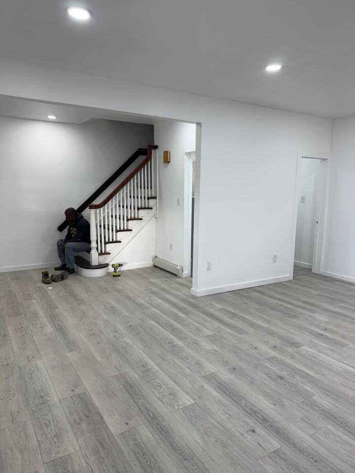 1203 Howard Ave - Photo 3 of 12