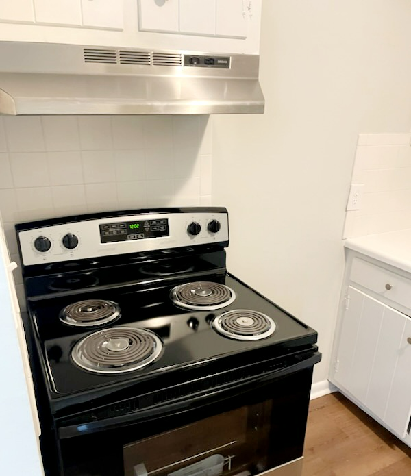 7456 Hampton Blvd #7 - Photo 4 of 14