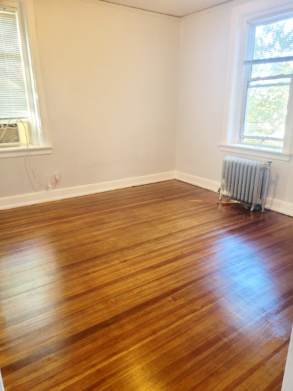1611 Hampton Blvd #A8 - Photo 5 of 8