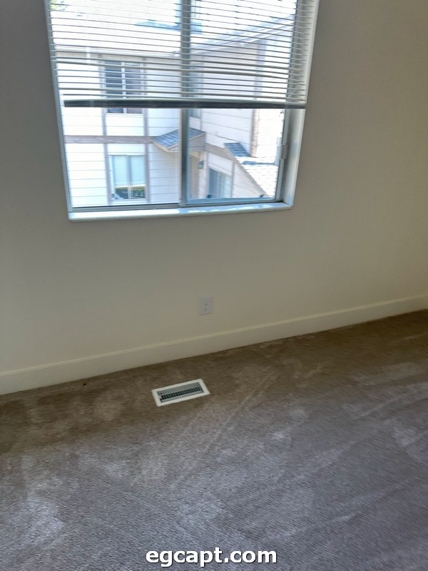 1249 Northeast #4 - Photo 4 of 12