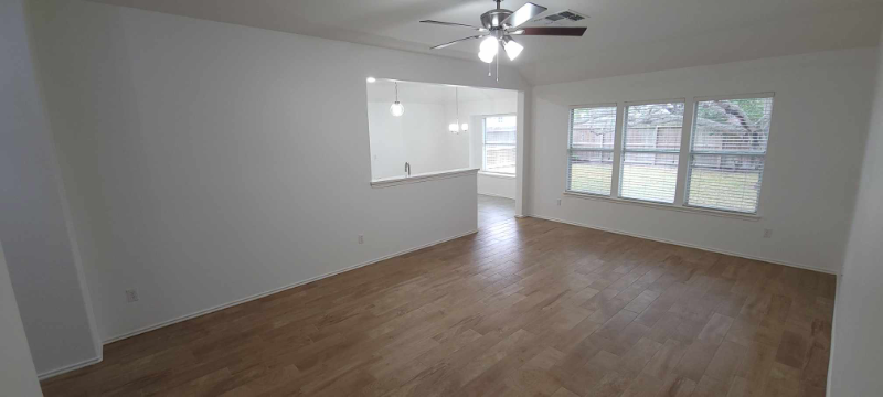 1105 La Mirada - Photo 4 of 12
