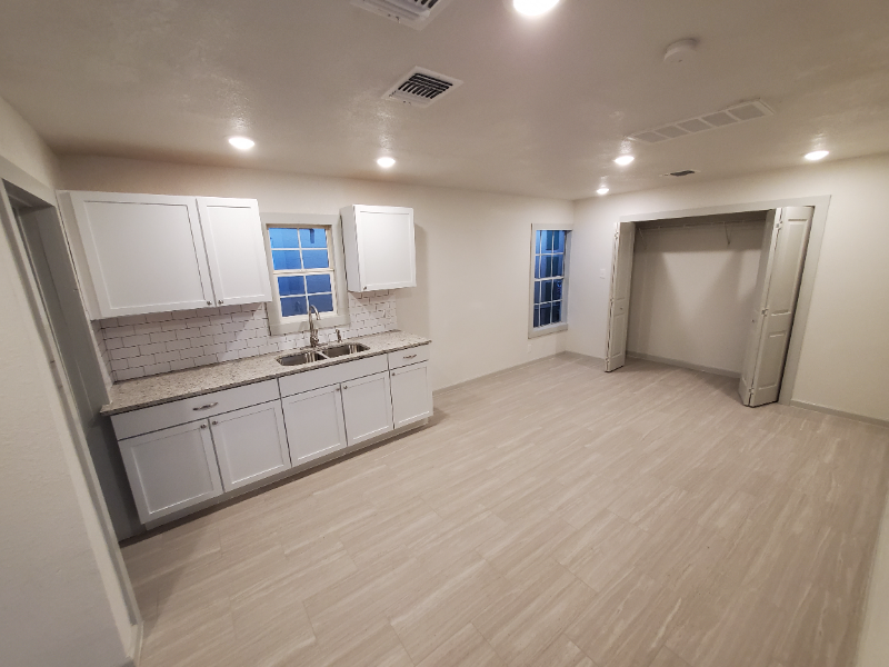 134 Albert St #A - Photo 5 of 17