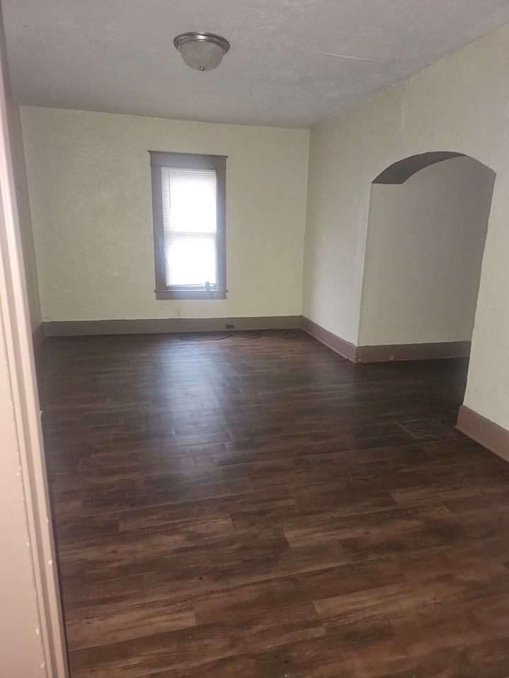 600 Pearl St - Photo 2 of 17