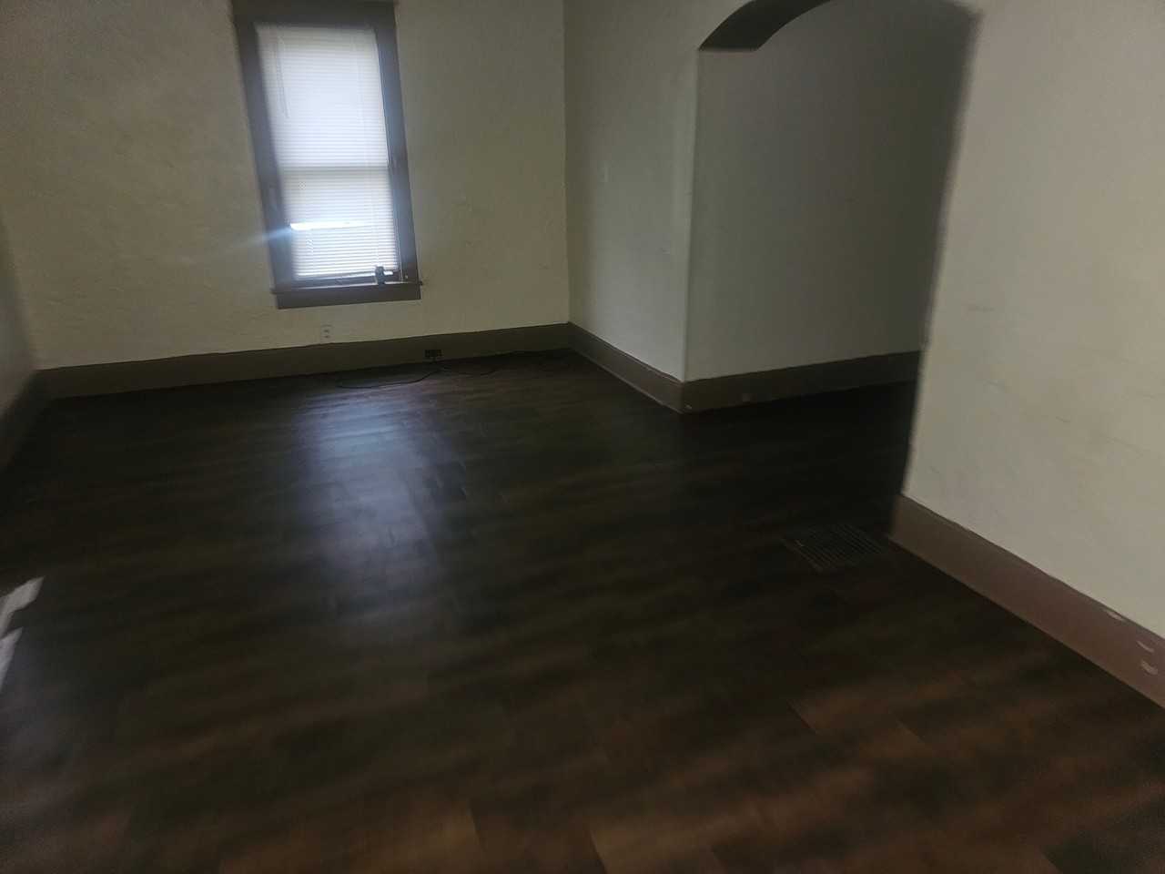 600 Pearl St - Photo 4 of 17