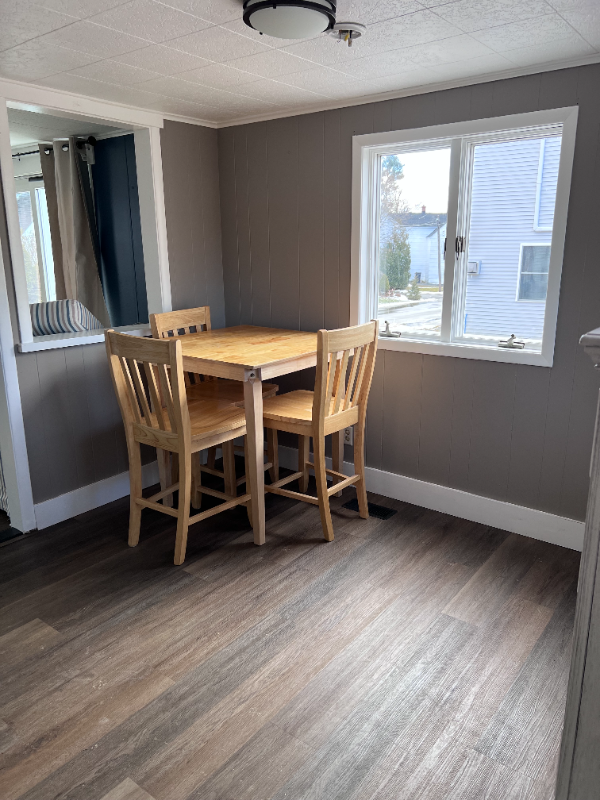 59 Milford St - Photo 4 of 12