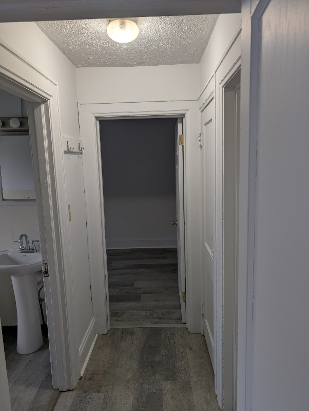 1310 W Virginia Ave - Photo 7 of 14