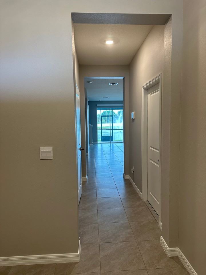 3915 Goldheart Blvd - Photo 4 of 20