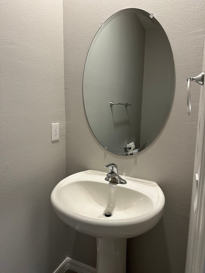 3915 Goldheart Blvd - Photo 5 of 20