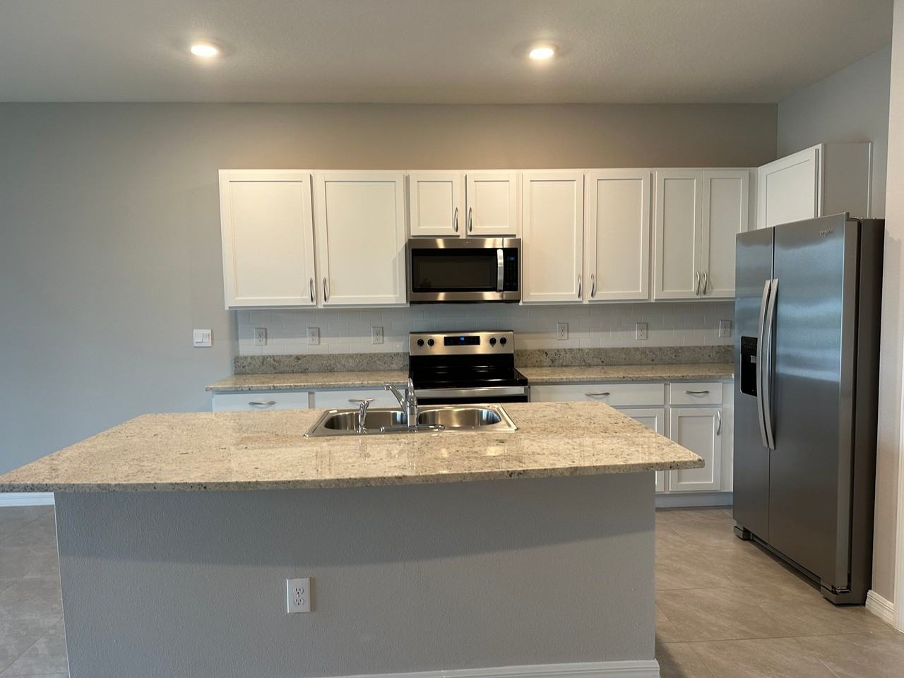 3915 Goldheart Blvd - Photo 7 of 20
