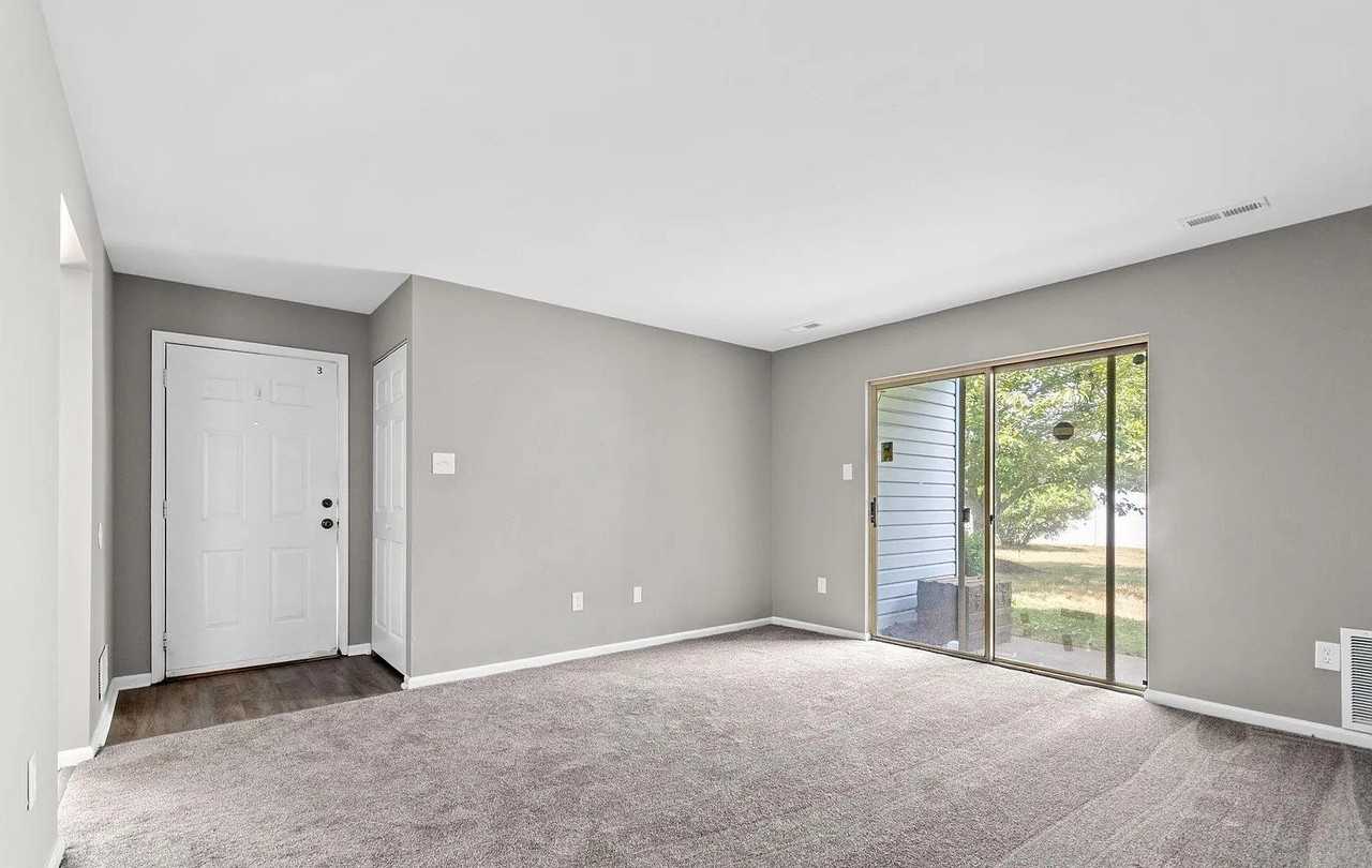 617 Covington Ct - Photo 3 of 15