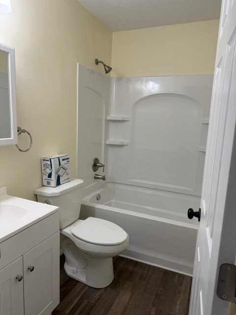 600 Andbuildings, Trumbull Street #696 - Photo 5 of 5