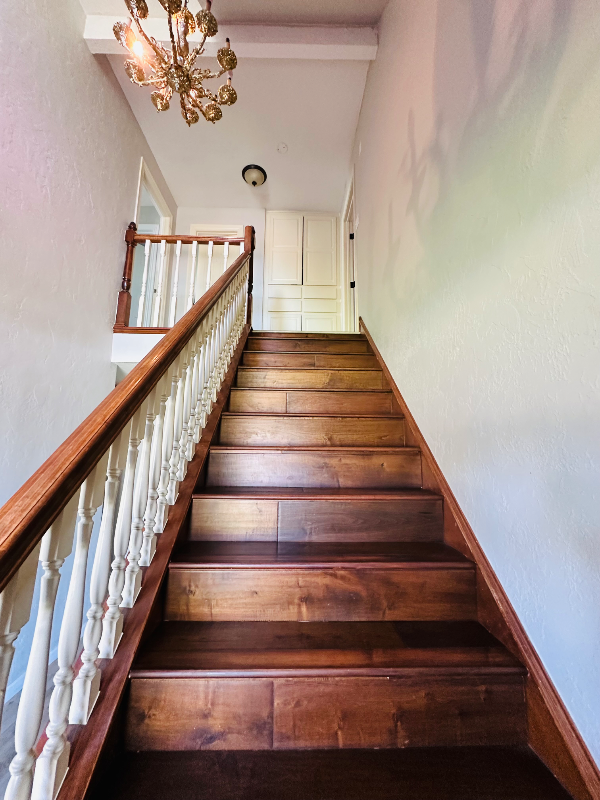 6104 Nw Lincoln Ave - Photo 7 of 13