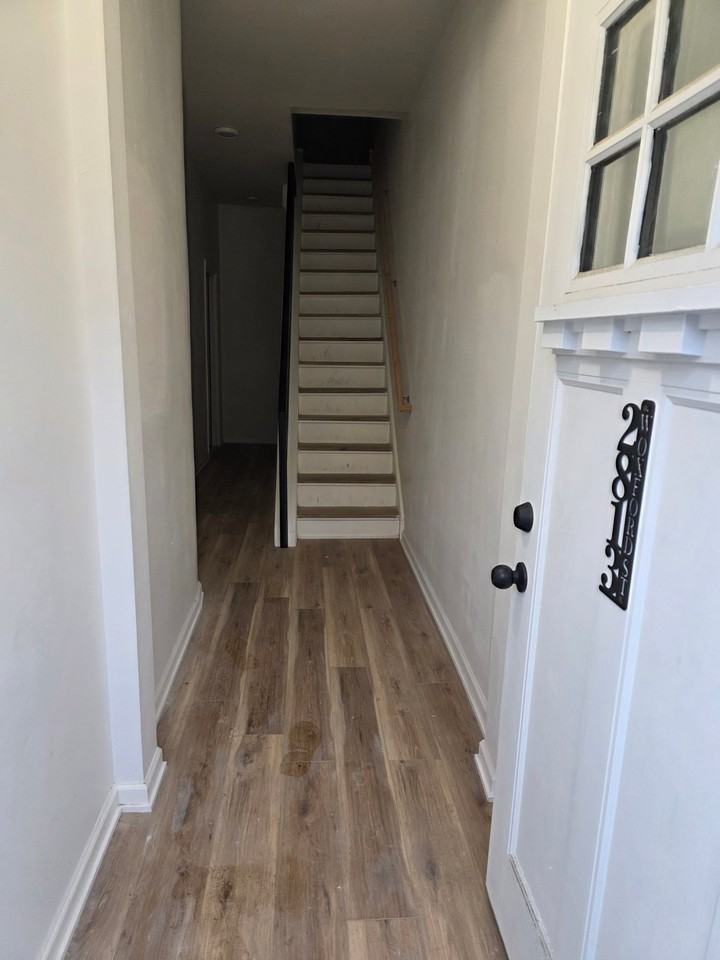 2813 W Oxford St #1 - Photo 2 of 17