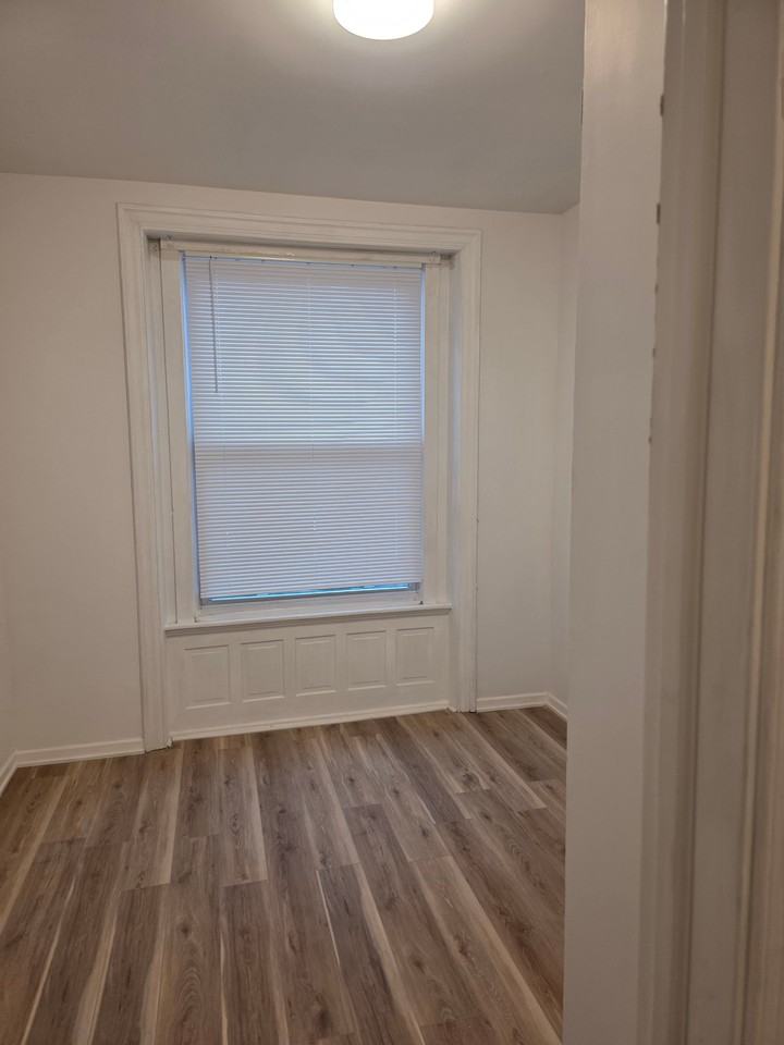 2813 W Oxford St #1 - Photo 4 of 17