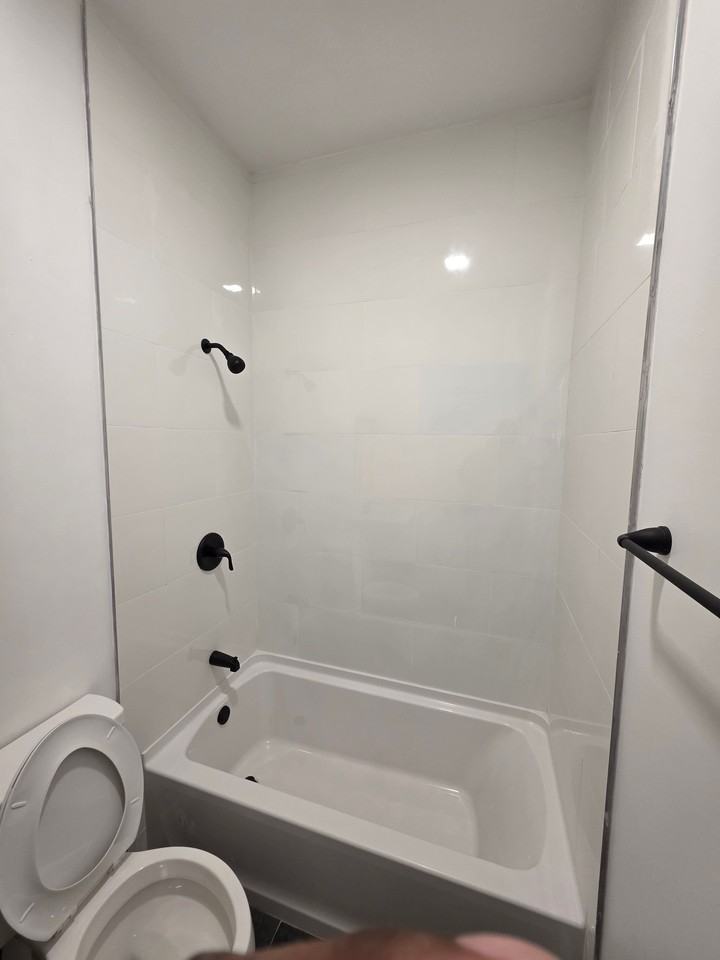 2813 W Oxford St #1 - Photo 6 of 17