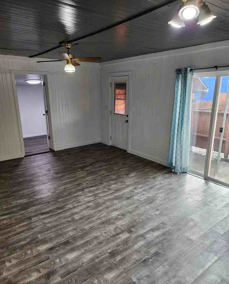 2917 E Sanson Ave #3 - Photo 2 of 8