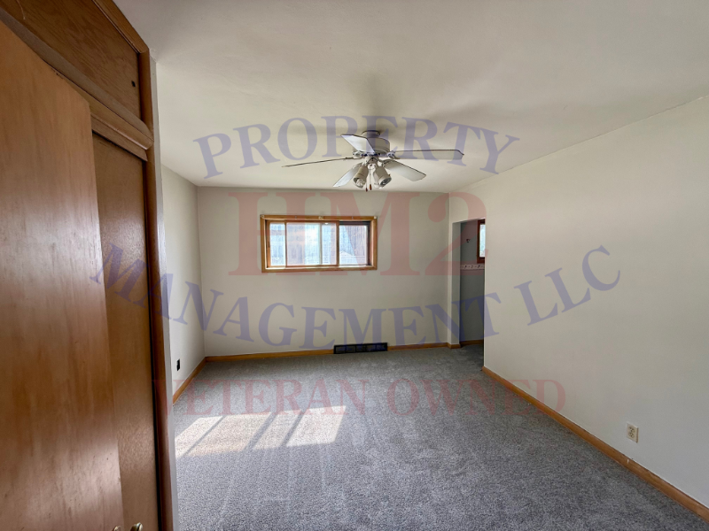 803 Spring Ave - Photo 5 of 6