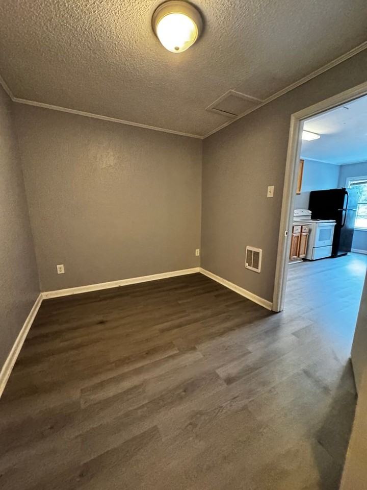 Campus Apartments East - Photo 7 of 19