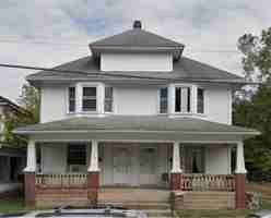 featured image of 724 W North St