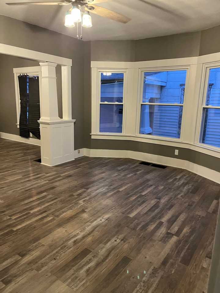 724 W North St - Photo 3 of 7