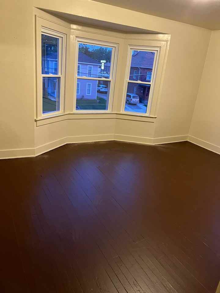 724 W North St - Photo 5 of 7